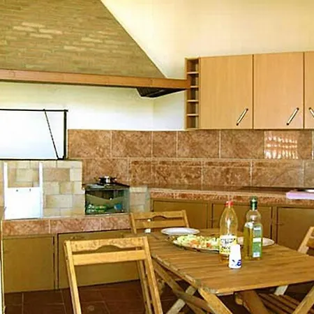 F4239 Casa La Bodeguilla